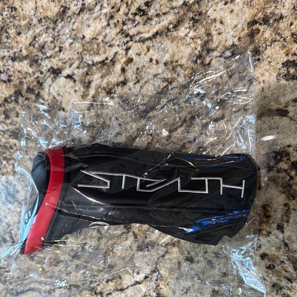 TaylorMade New Fairway Wood Golf Club Headcover - Picture 3 of 7